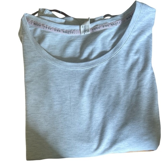 HUE Tops - Hue Long Sleeved T shirt Grey XL “Make your Own Magic”